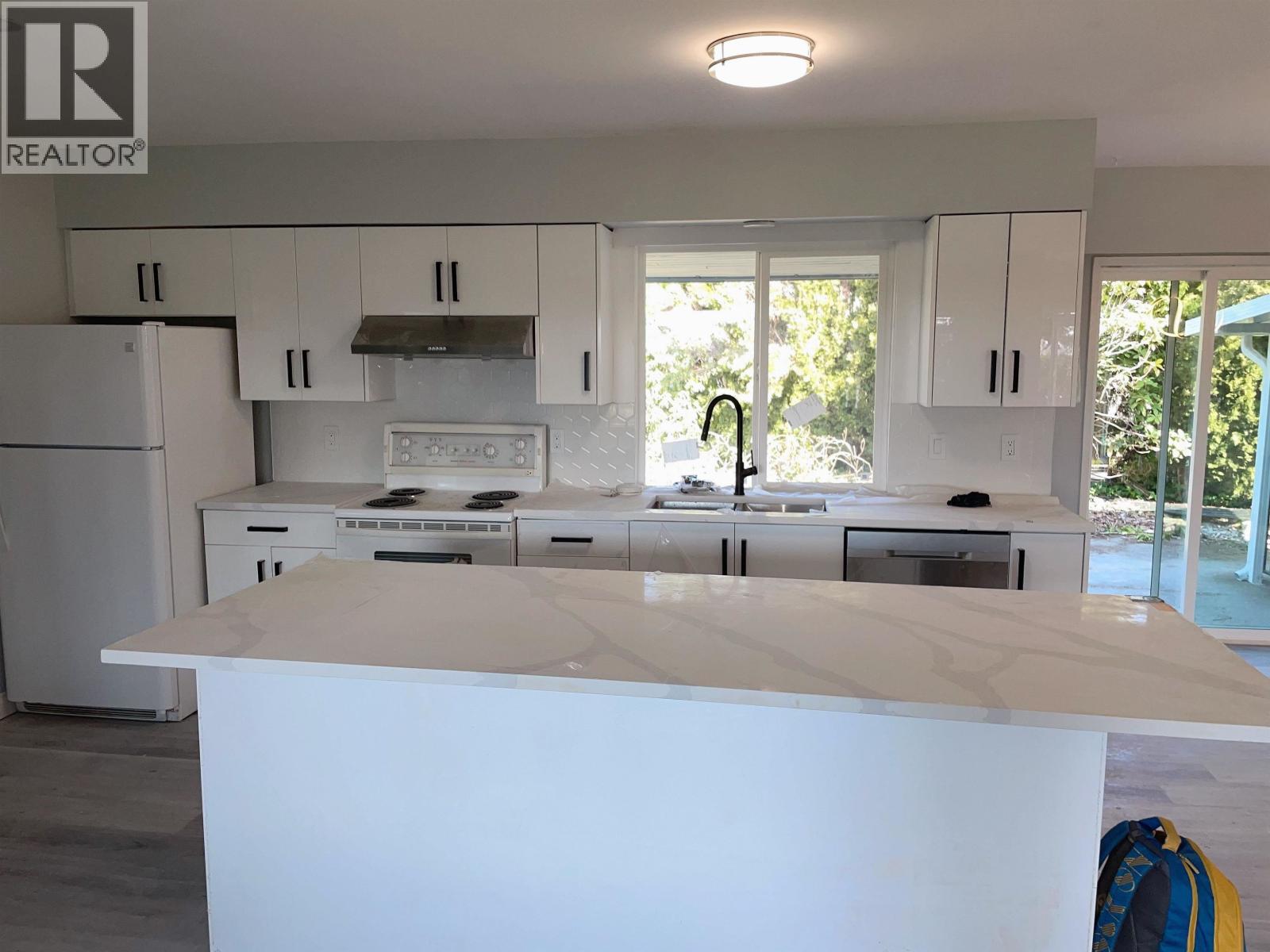 20583 Dewdney Trunk Road, Maple Ridge, British Columbia  V2X 3E2 - Photo 4 - R3073334