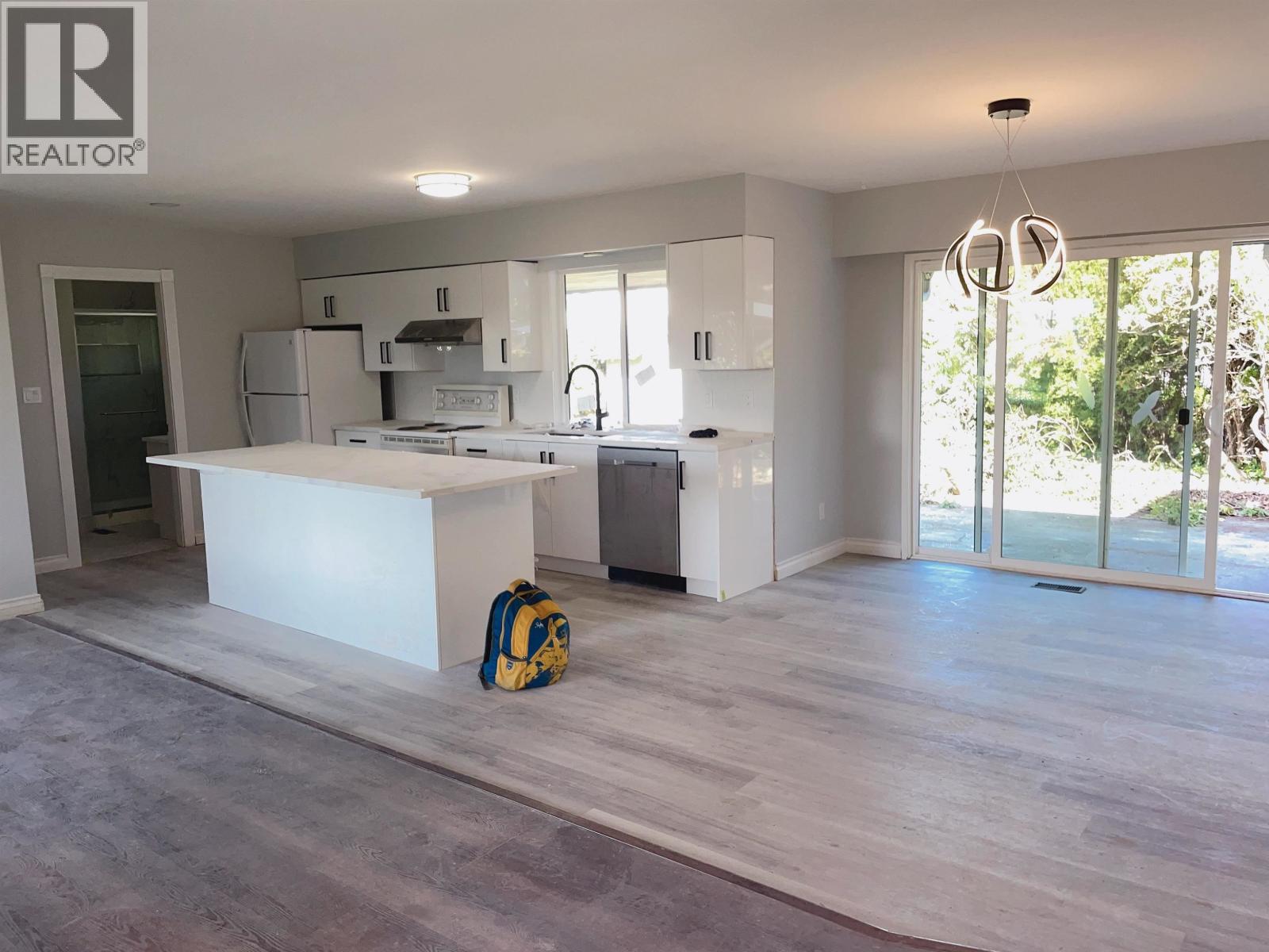 20583 Dewdney Trunk Road, Maple Ridge, British Columbia  V2X 3E2 - Photo 8 - R3073334