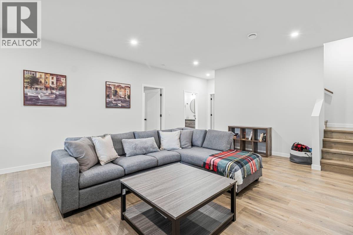 3040 Cedar Drive, Blind Bay, British Columbia  V0E 2W2 - Photo 33 - 10370936