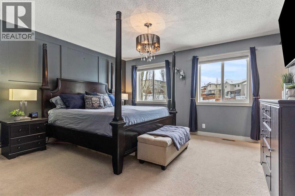 52 Westmount Circle, Okotoks, Alberta  T1S 0B6 - Photo 19 - A2274511