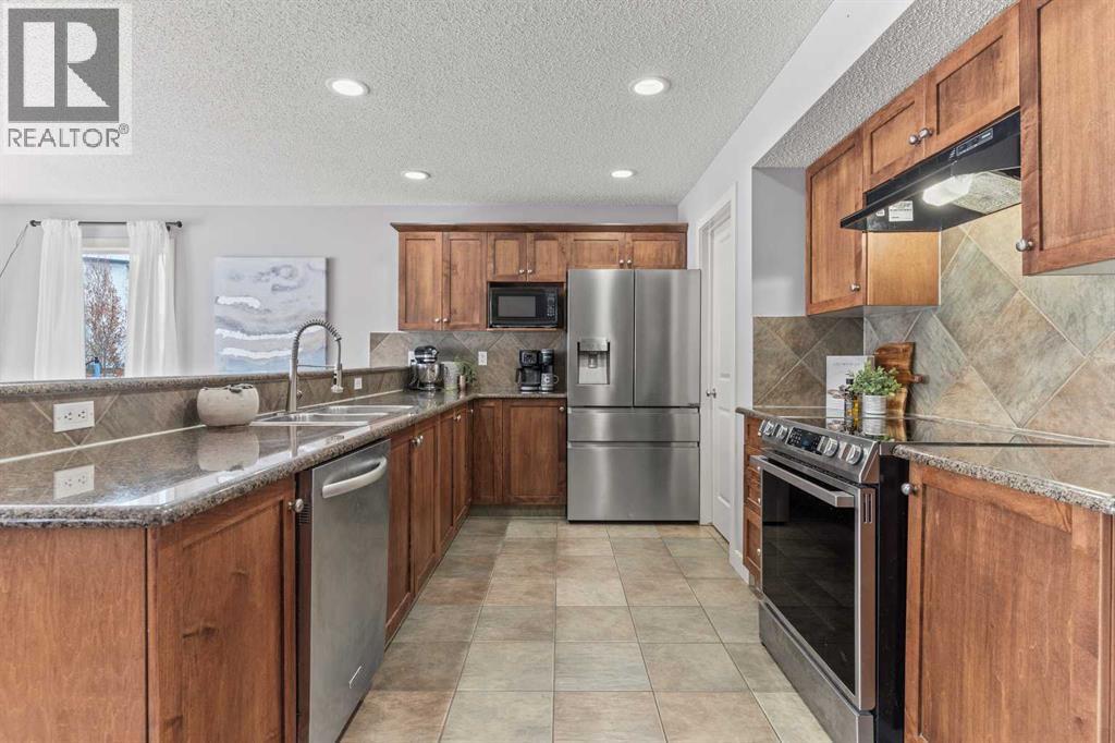 52 Westmount Circle, Okotoks, Alberta  T1S 0B6 - Photo 10 - A2274511