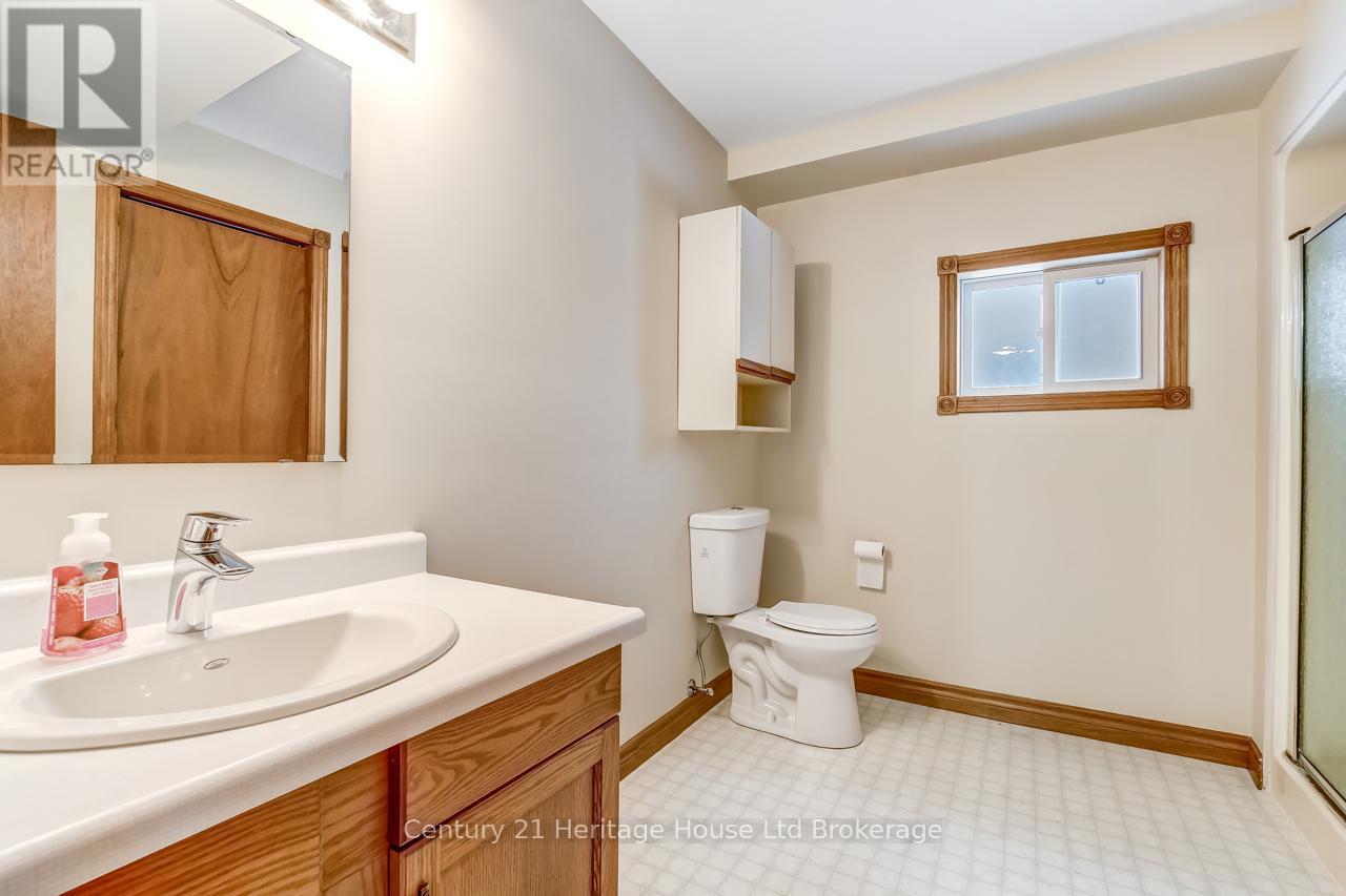 218 Diefenbaker Drive, Woodstock, Ontario  N4S 8T4 - Photo 18 - X12617122