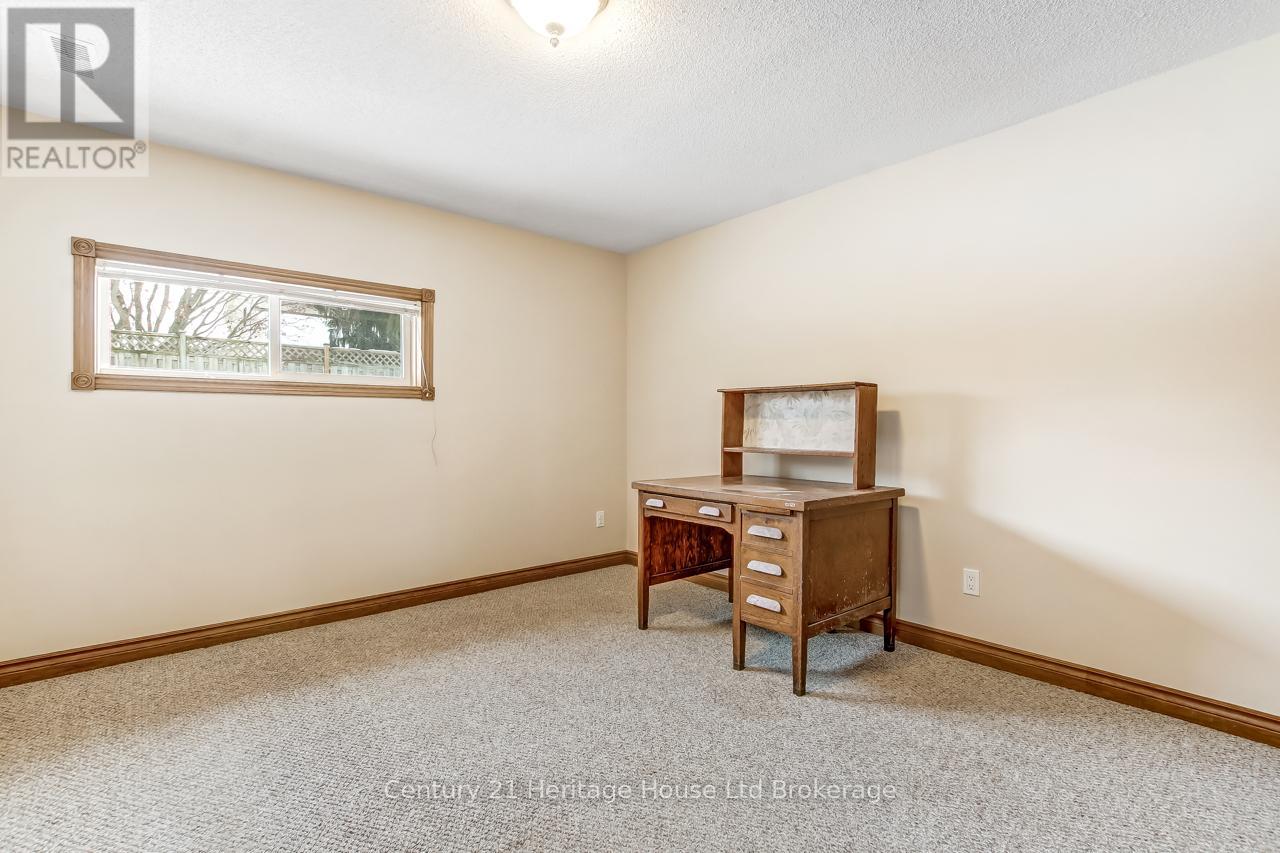 218 Diefenbaker Drive, Woodstock, Ontario  N4S 8T4 - Photo 19 - X12617122