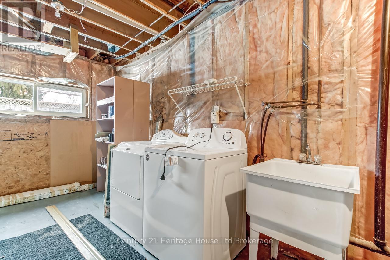 218 Diefenbaker Drive, Woodstock, Ontario  N4S 8T4 - Photo 20 - X12617122