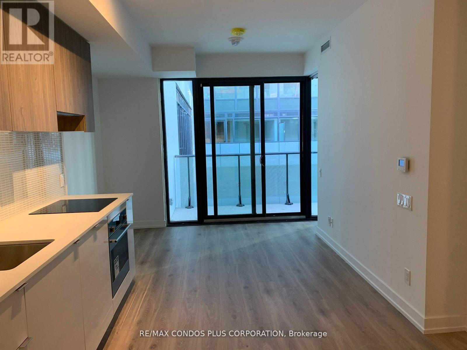 726 - 726 Roehampton Avenue, Toronto, Ontario  M4P 1P9 - Photo 2 - C12617134