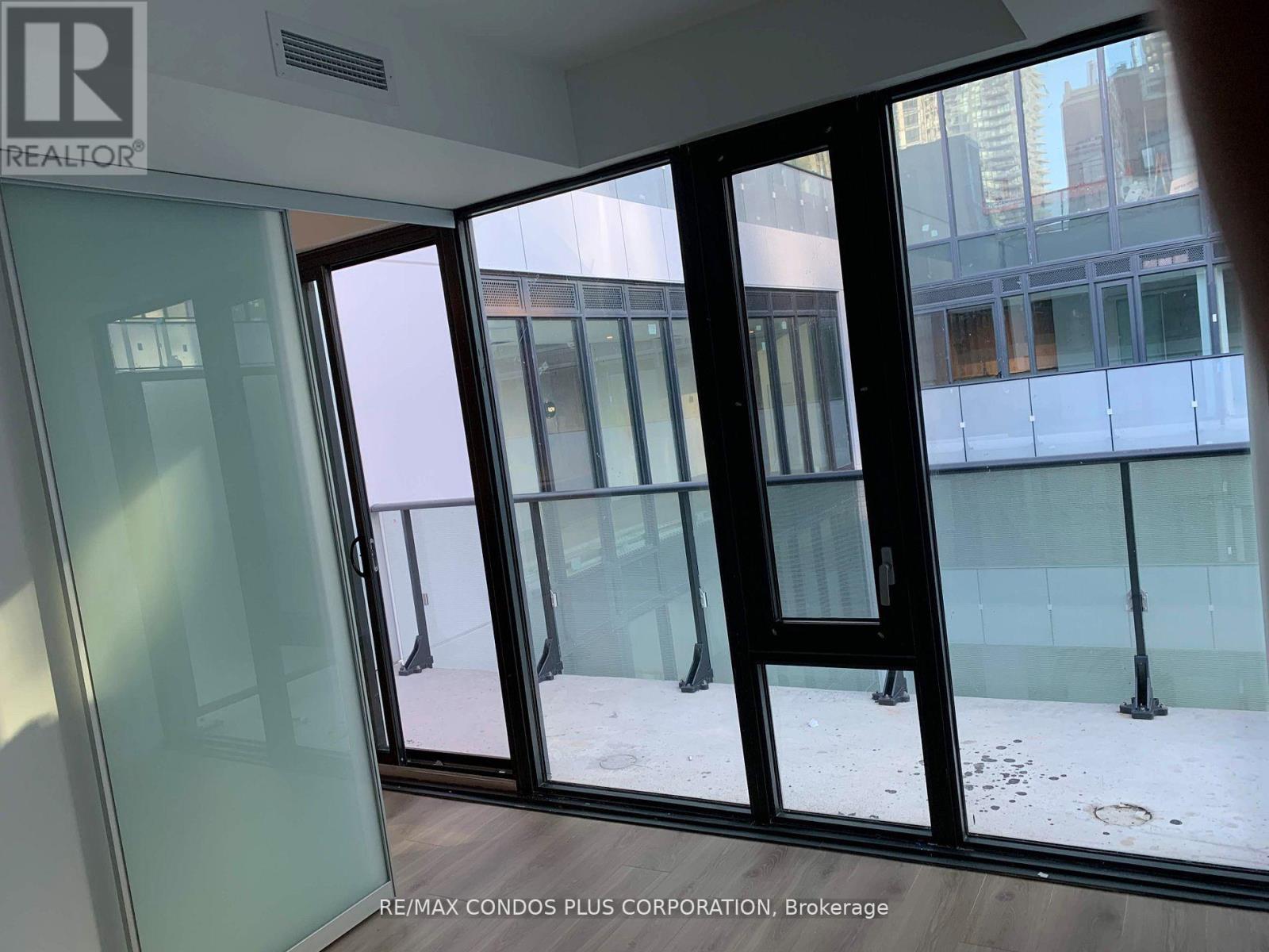 726 - 726 Roehampton Avenue, Toronto, Ontario  M4P 1P9 - Photo 4 - C12617134