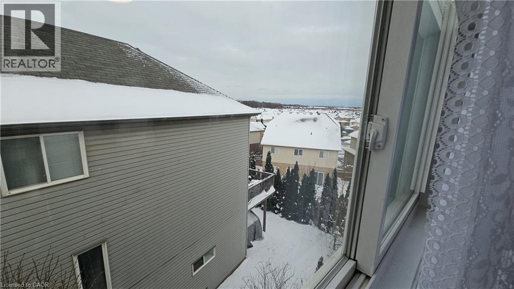 10 Doll Court Unit# Room 3, Kitchener, Ontario  N2E 4H1 - Photo 4 - 40793220