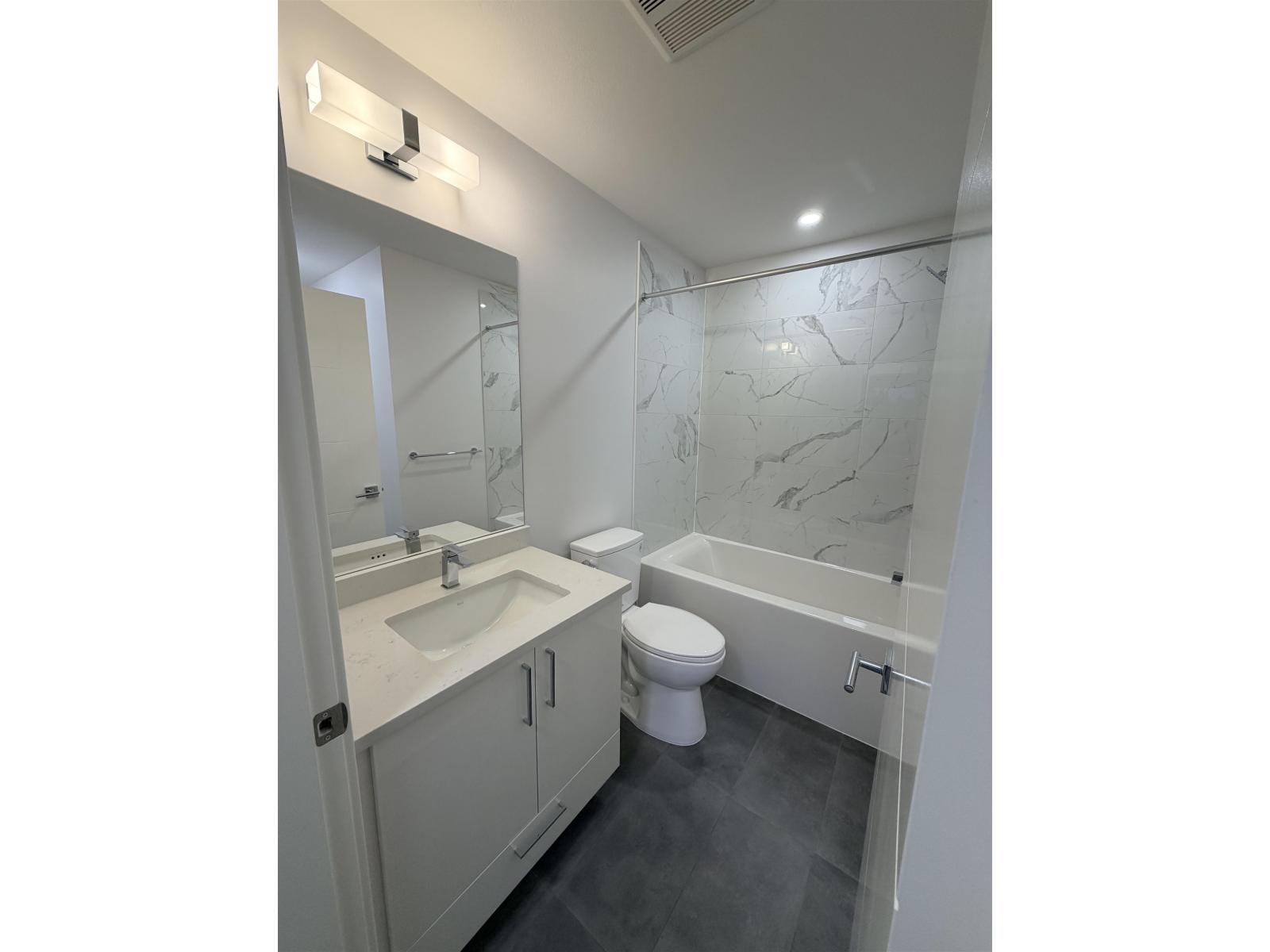 420 33886 Pine Street, Abbotsford, British Columbia  V2S 0N9 - Photo 6 - R3068703