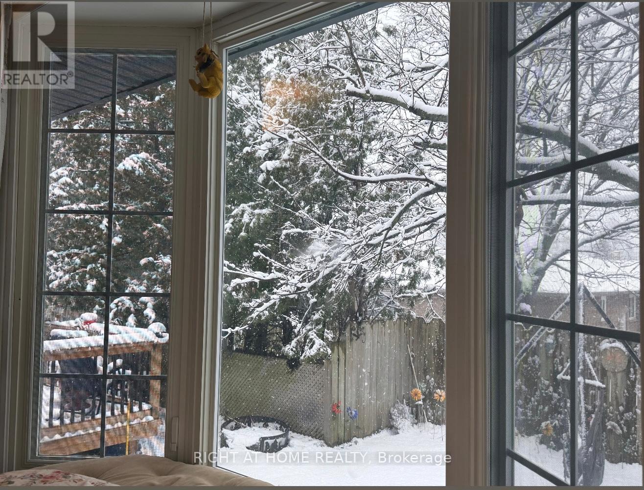 20 CARDIFF COURT, Whitby, Ontario