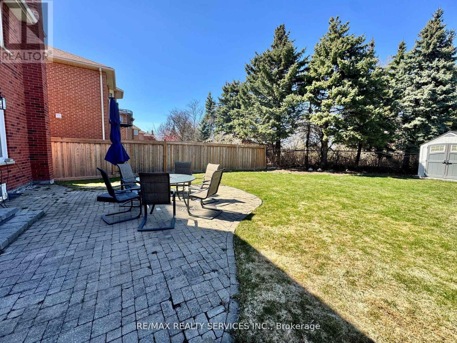 24 Royal Valley Drive, Caledon, Ontario  L7C 1B2 - Photo 48 - W12490954