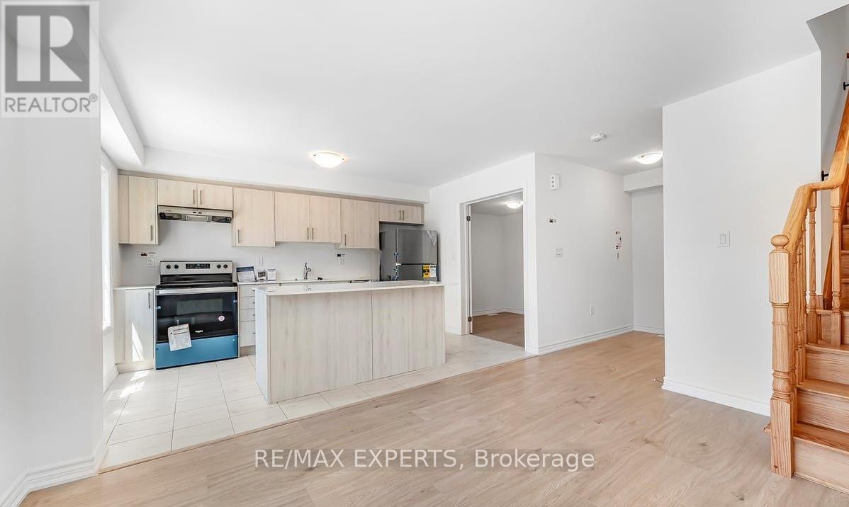 20 Silo Mews, Barrie, Ontario L9J 0V4 - Photo 5 - S12617132