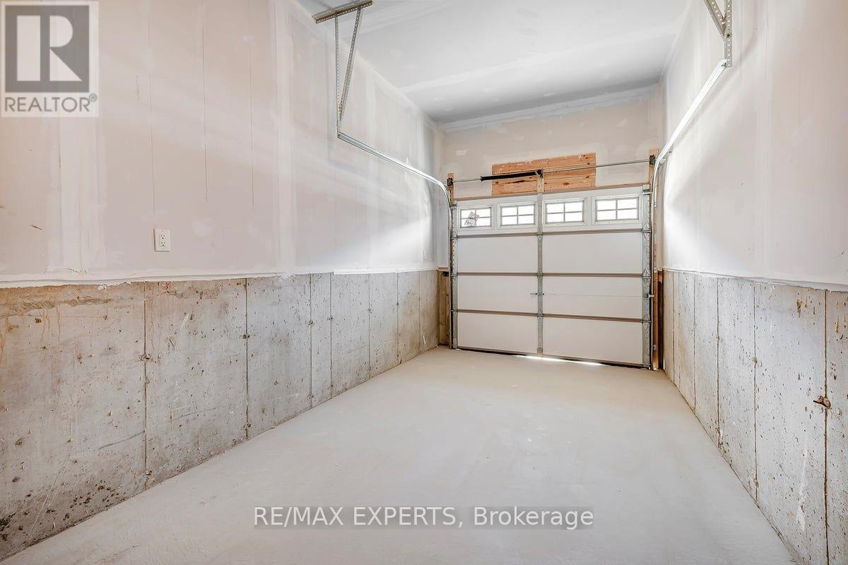 20 Silo Mews, Barrie, Ontario L9J 0V4 - Photo 9 - S12617132