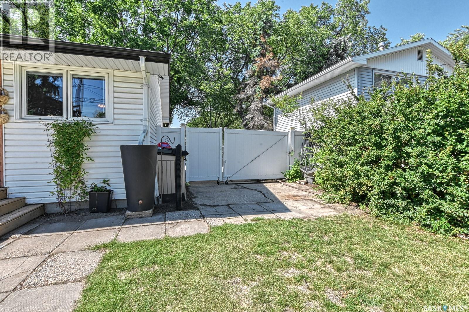 93 Cardinal Crescent, Regina, Saskatchewan  S4S 3H8 - Photo 30 - SK025491