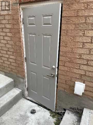 Basement - 72 Meadowlark Drive, Brampton, Ontario  L6Y 4V6 - Photo 3 - W12617126