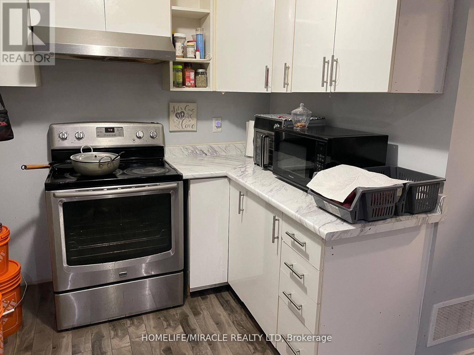 Basement - 72 Meadowlark Drive, Brampton, Ontario  L6Y 4V6 - Photo 7 - W12617126