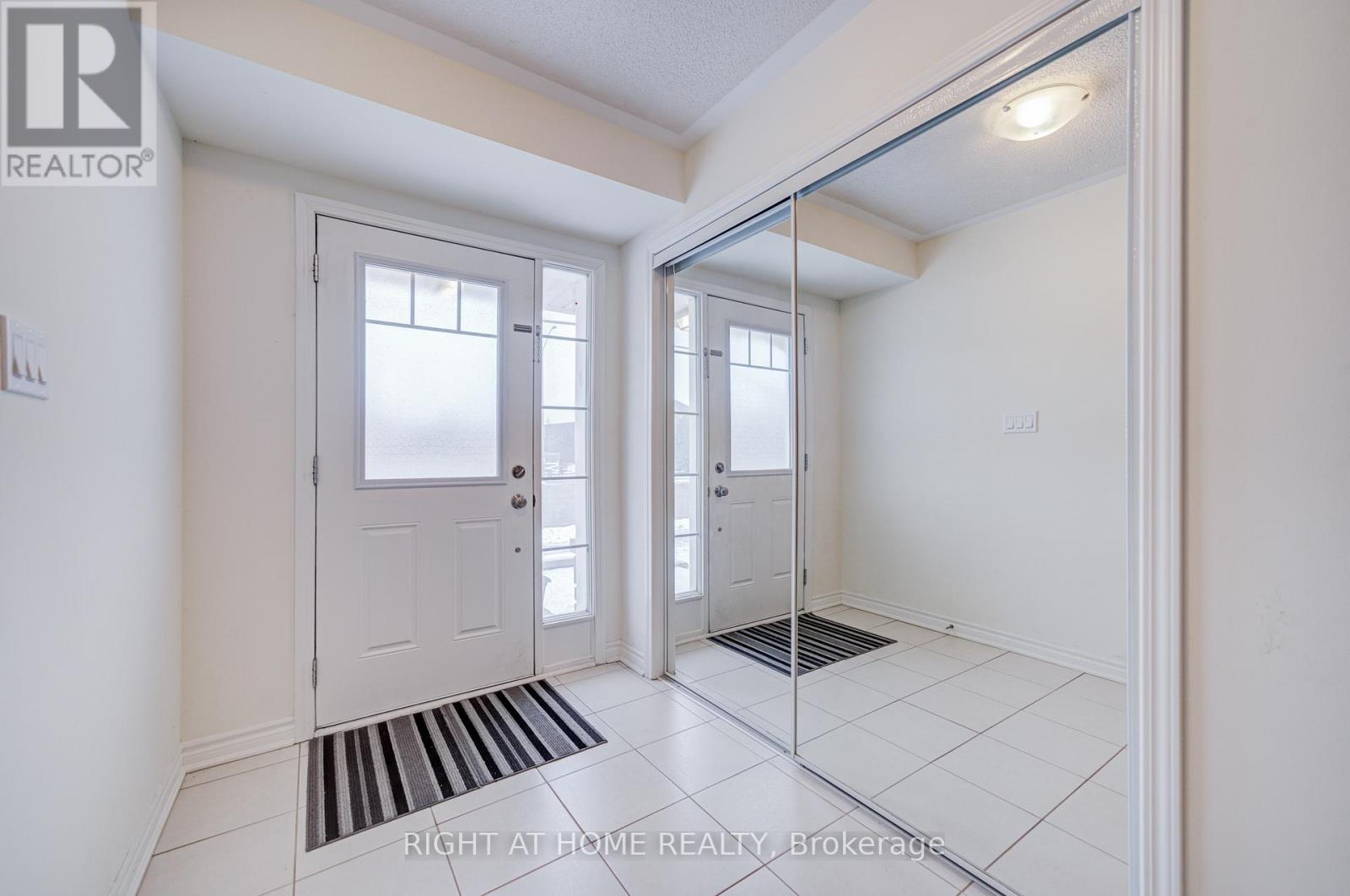 162 - 1000 Asleton Boulevard, Milton, Ontario L9T 9L3 - Photo 3 - W12617154