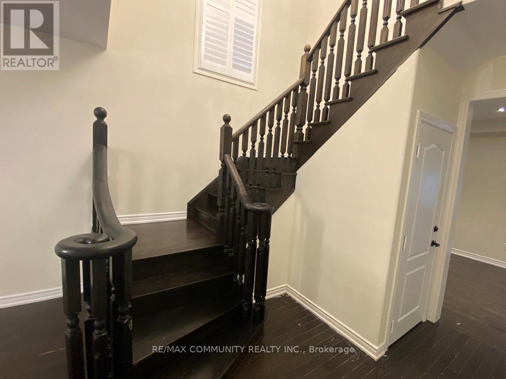 5 Terrick Road, Brampton, Ontario  L7A 4A2 - Photo 10 - W12617156