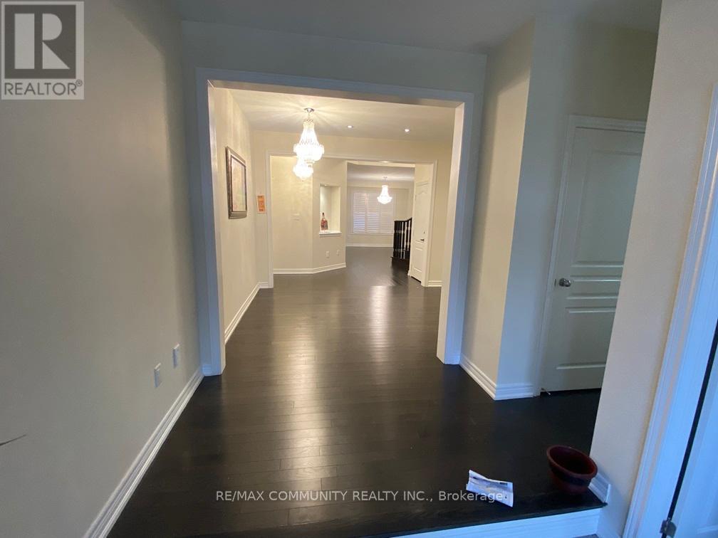 5 Terrick Road, Brampton, Ontario  L7A 4A2 - Photo 11 - W12617156