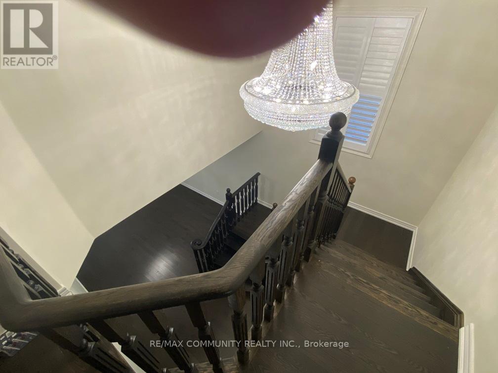 5 Terrick Road, Brampton, Ontario  L7A 4A2 - Photo 15 - W12617156