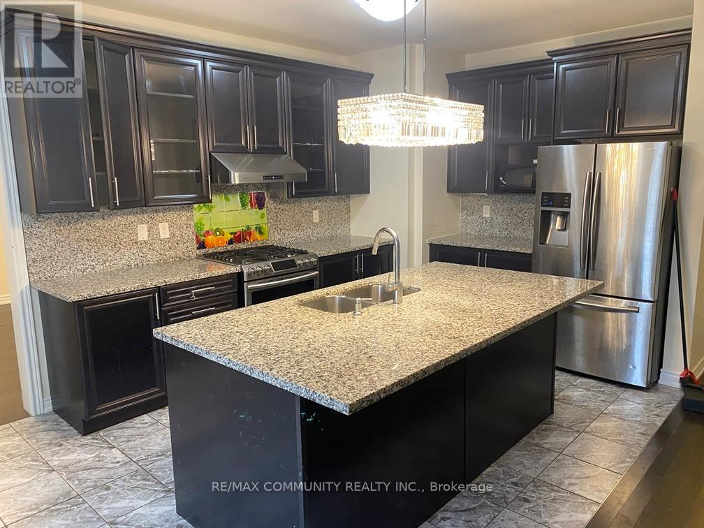 5 Terrick Road, Brampton, Ontario  L7A 4A2 - Photo 3 - W12617156