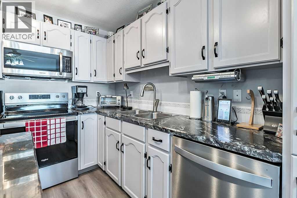 138 Freeman Way Nw, High River, Alberta  T1V 1V4 - Photo 9 - A2273842