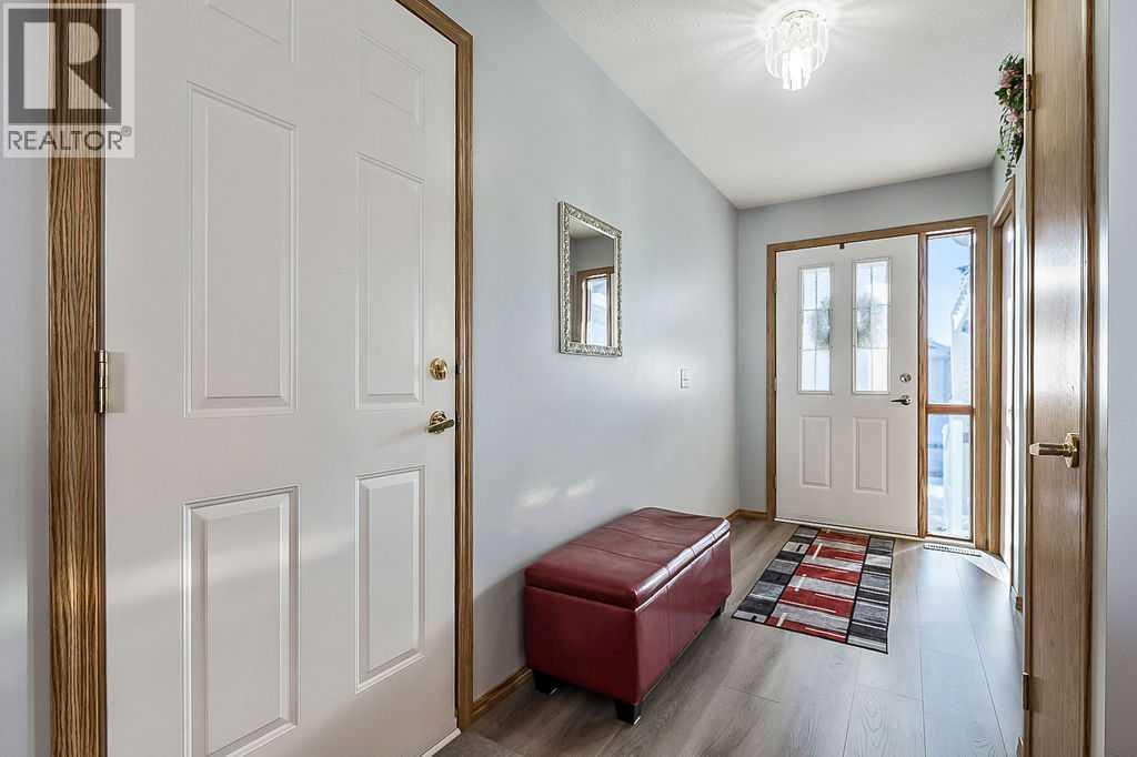 138 Freeman Way Nw, High River, Alberta  T1V 1V4 - Photo 2 - A2273842