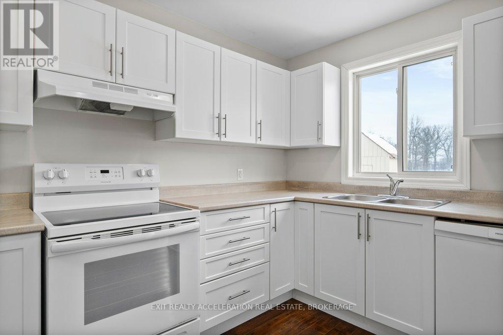 87 Kanvers Way, Greater Napanee, Ontario  K7R 3P9 - Photo 16 - X12617242