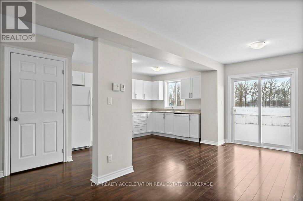 87 Kanvers Way, Greater Napanee, Ontario  K7R 3P9 - Photo 8 - X12617242