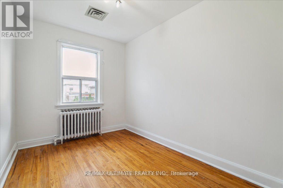 Main - 510 Whitmore Avenue, Toronto, Ontario M6N 1S2 - Photo 8 - W12617046