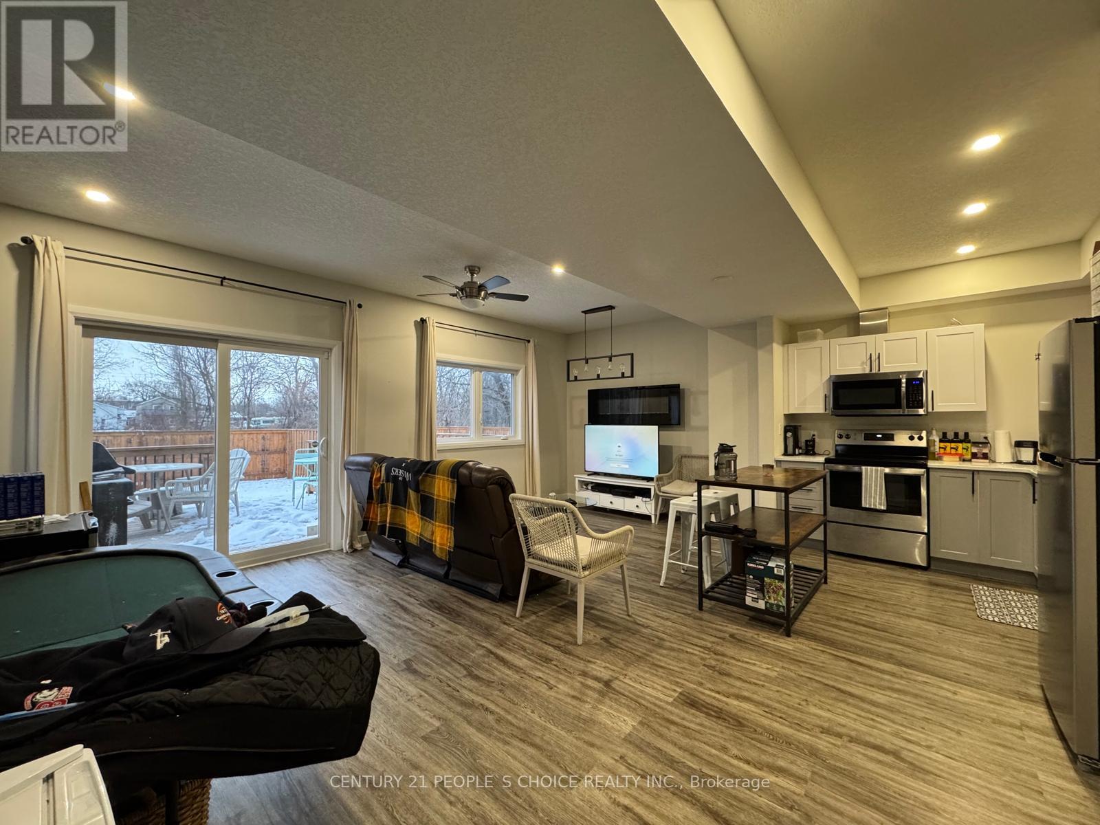 105 King Street E, Chatham-Kent, Ontario N7M 3N1 - Photo 7 - X12614152