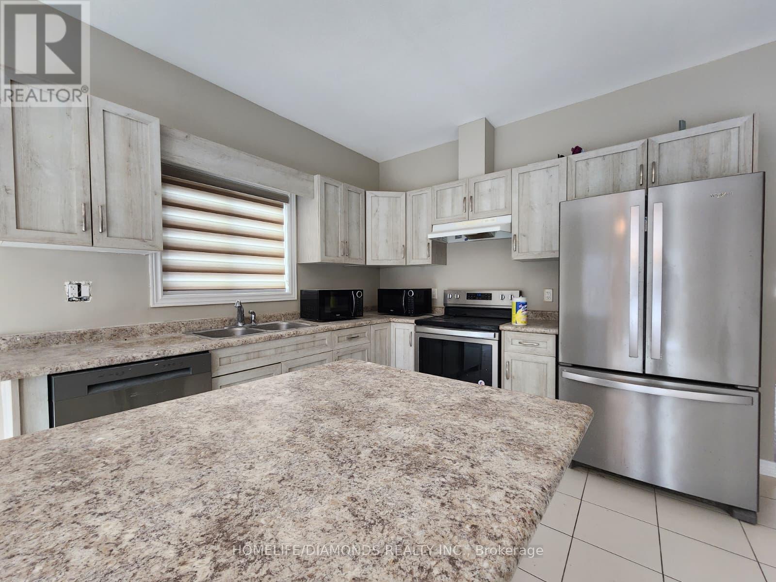 Upper - 3509 Dominion Road, Fort Erie, Ontario L0S 1N0 - Photo 8 - X12617066