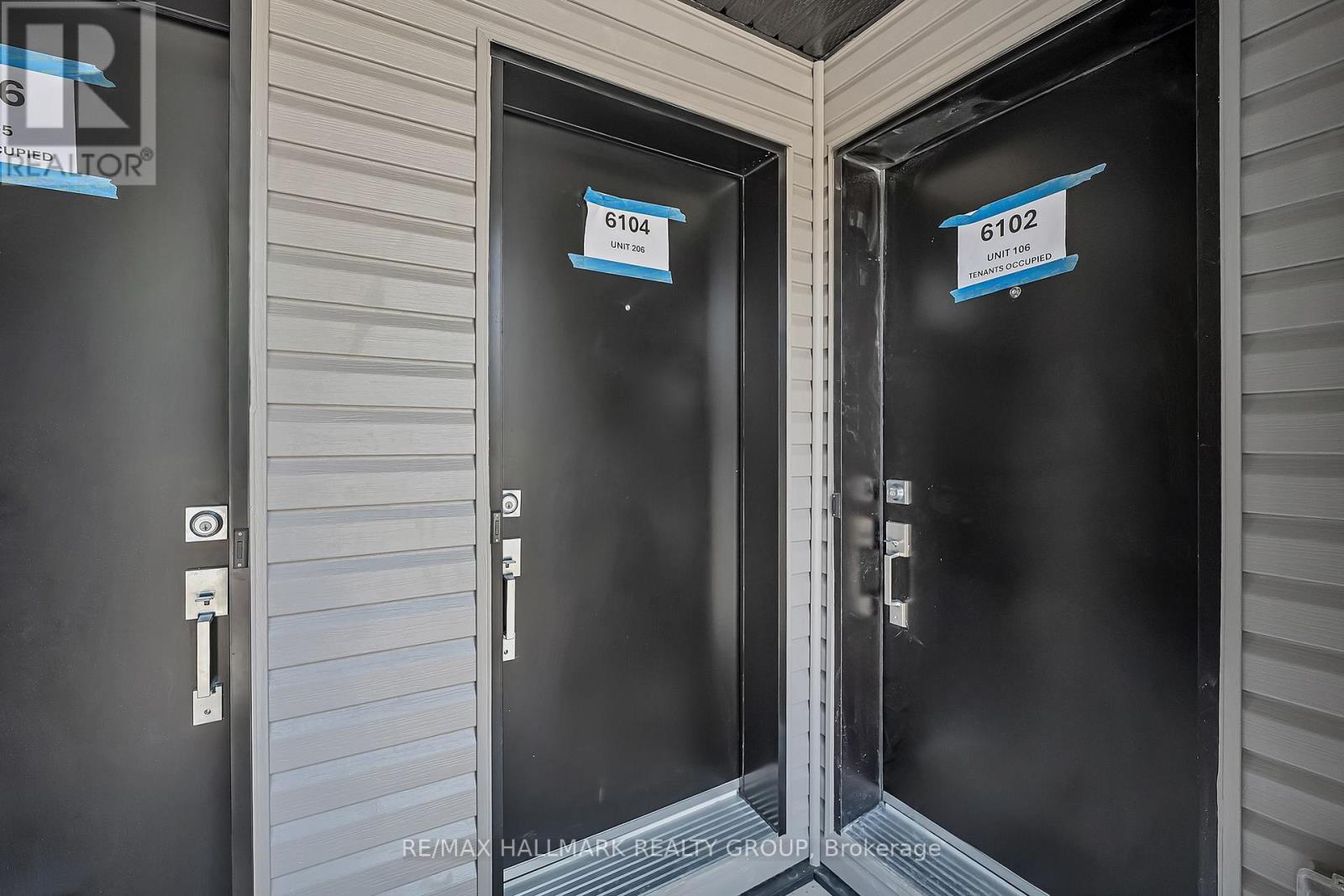 6104 Renaud Rd, Ottawa, Ontario  K1W 0X6 - Photo 3 - X12617164