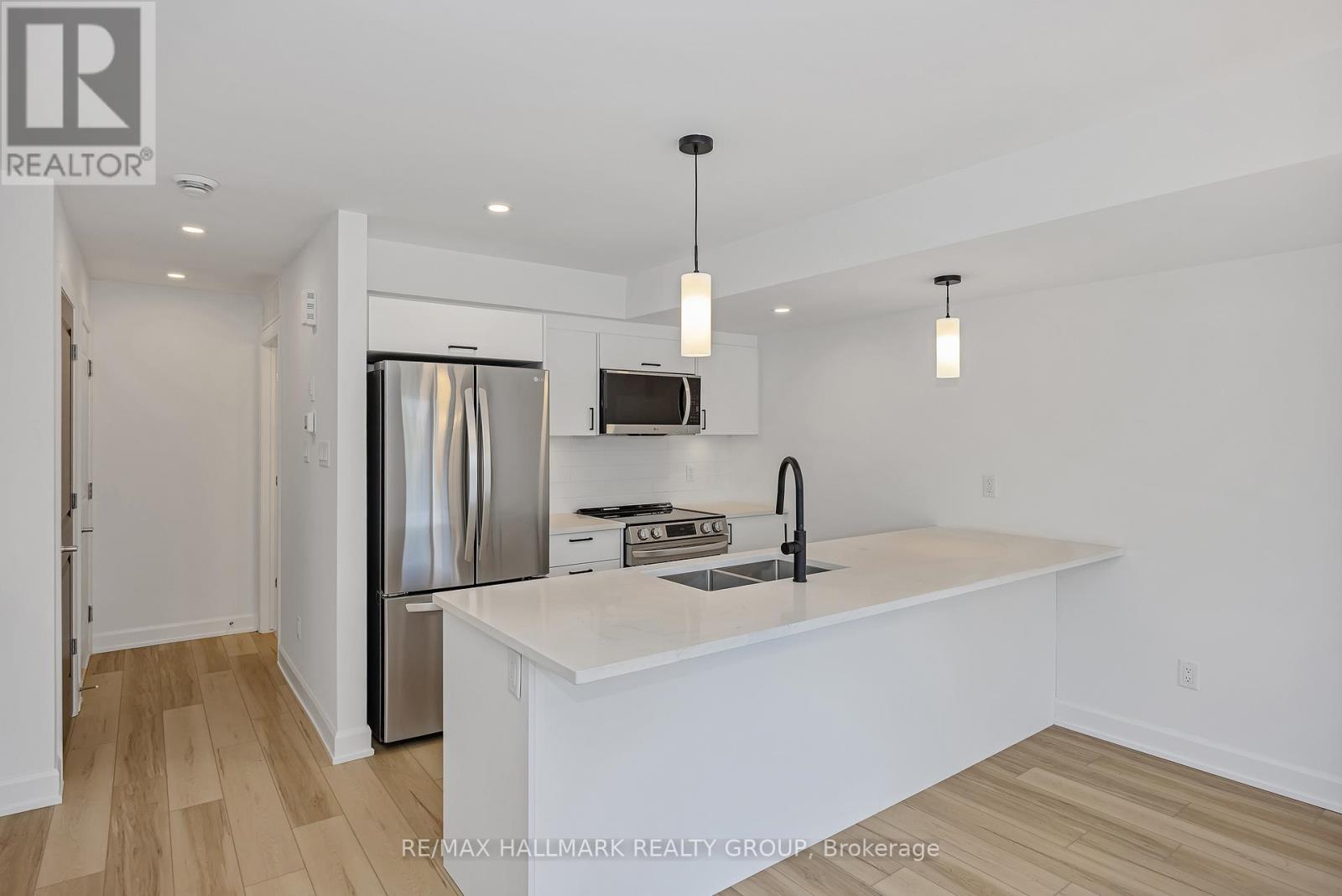 6104 Renaud Rd, Ottawa, Ontario  K1W 0X6 - Photo 6 - X12617164