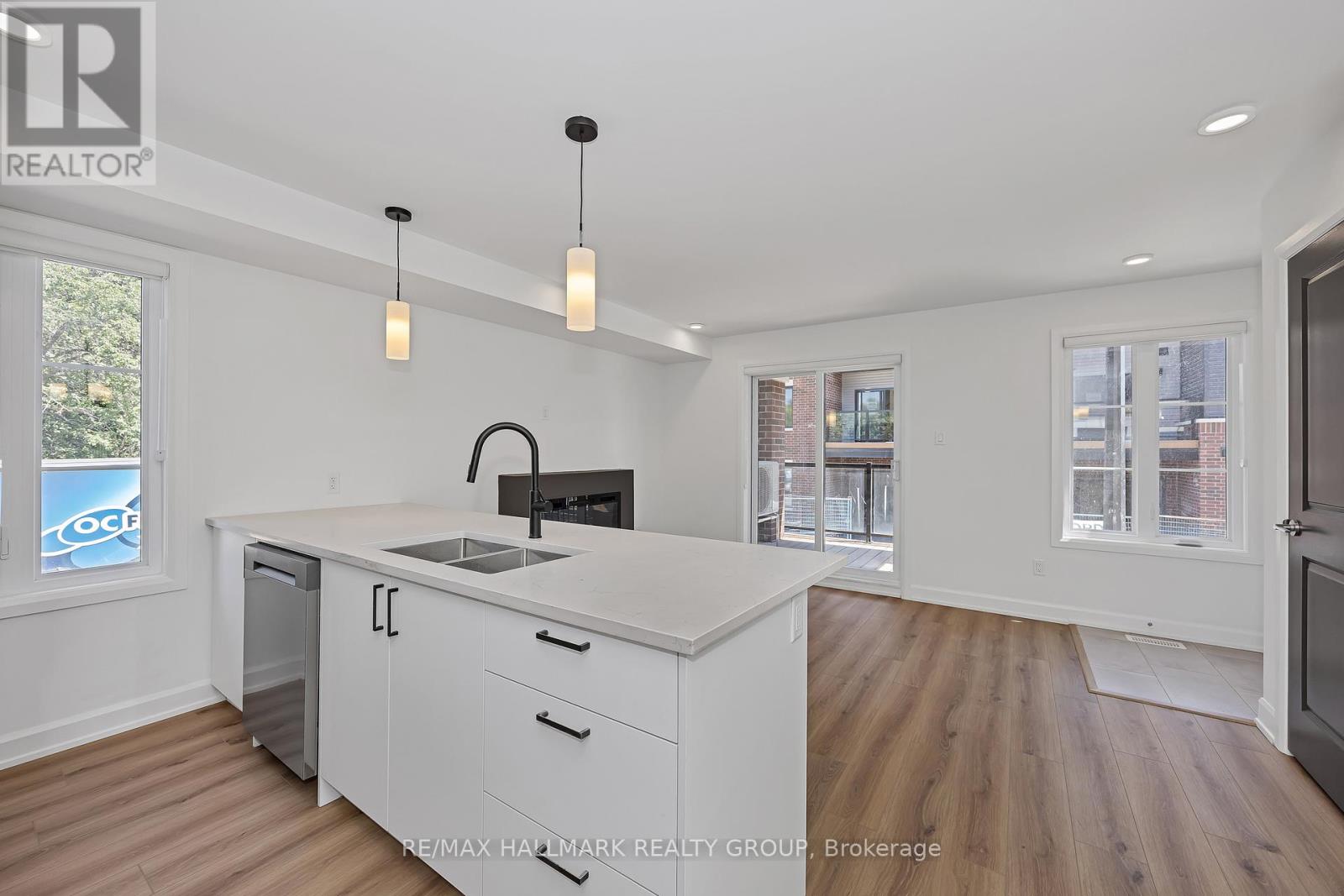 100 Casita Private, Ottawa, Ontario K1W 0X6 - Photo 11 - X12617166