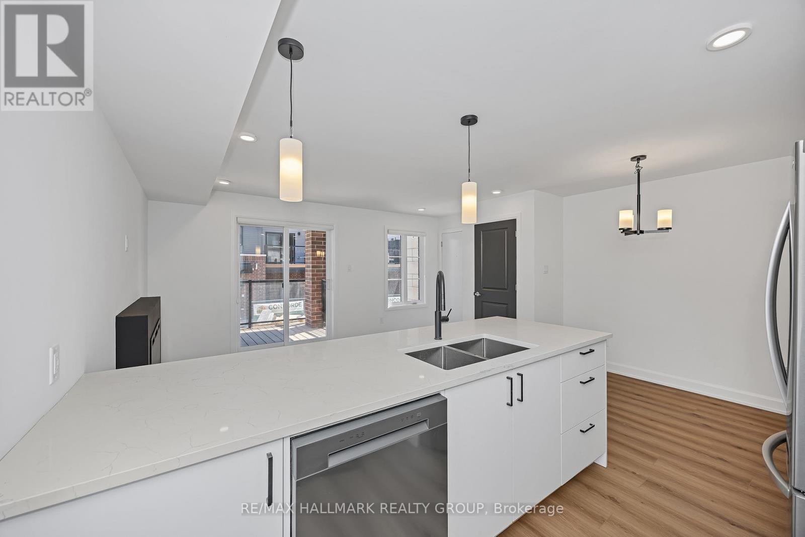 100 Casita Private, Ottawa, Ontario K1W 0X6 - Photo 15 - X12617166