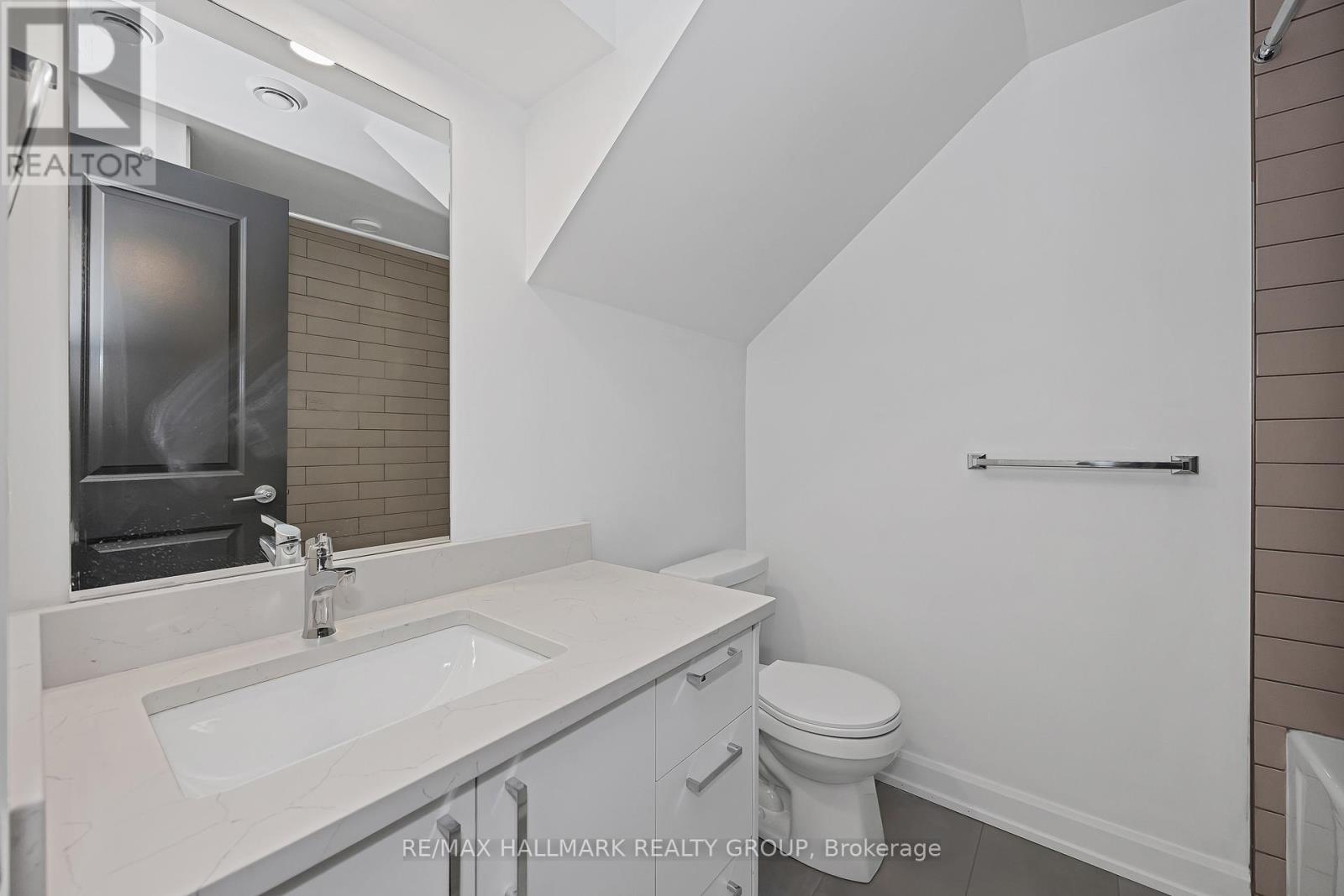 100 Casita Private, Ottawa, Ontario K1W 0X6 - Photo 29 - X12617166