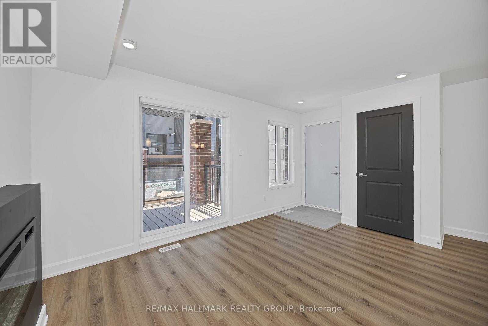 100 Casita Private, Ottawa, Ontario K1W 0X6 - Photo 7 - X12617166