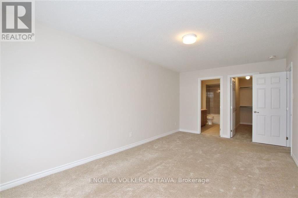 213 Hibernian Walk, Ottawa, Ontario  K2V 0R6 - Photo 12 - X12617168
