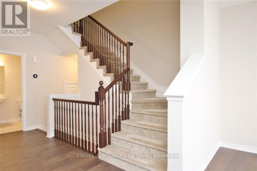 213 Hibernian Walk, Ottawa, Ontario  K2V 0R6 - Photo 13 - X12617168