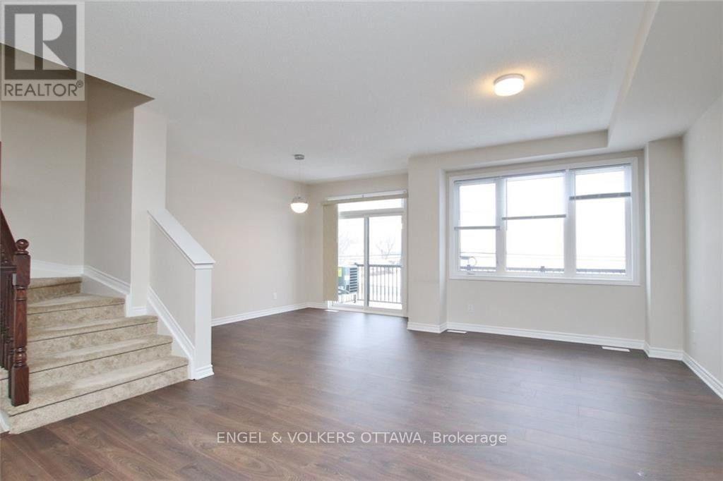 213 Hibernian Walk, Ottawa, Ontario  K2V 0R6 - Photo 15 - X12617168