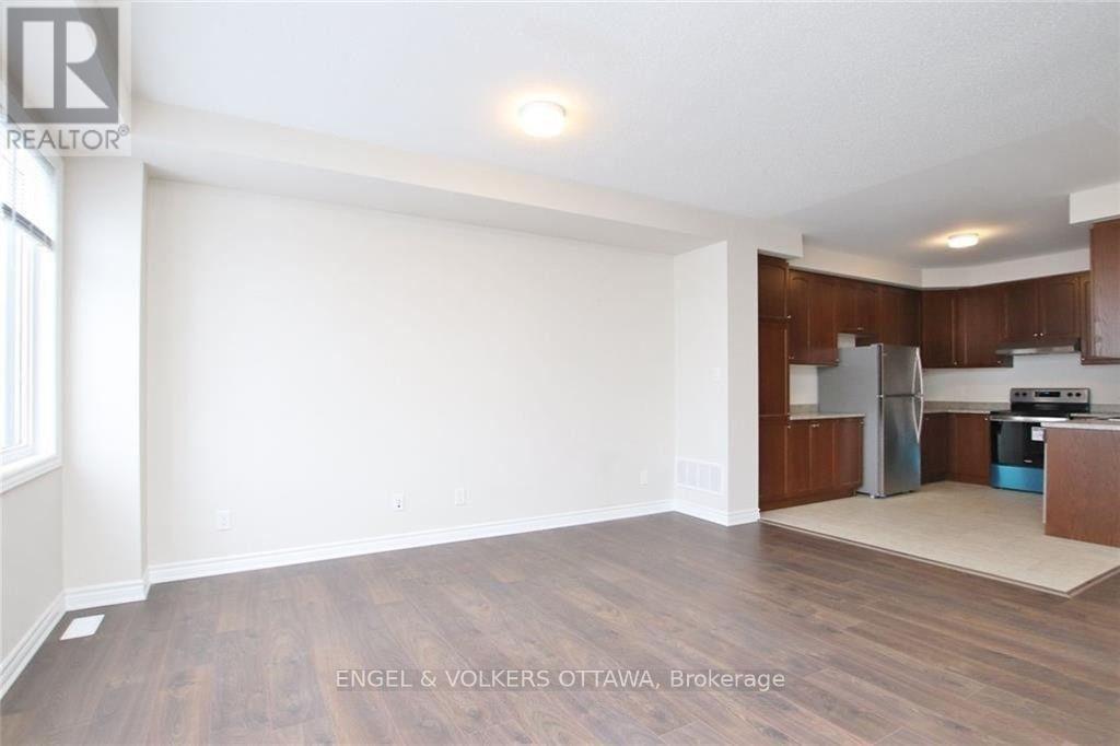 213 Hibernian Walk, Ottawa, Ontario  K2V 0R6 - Photo 17 - X12617168