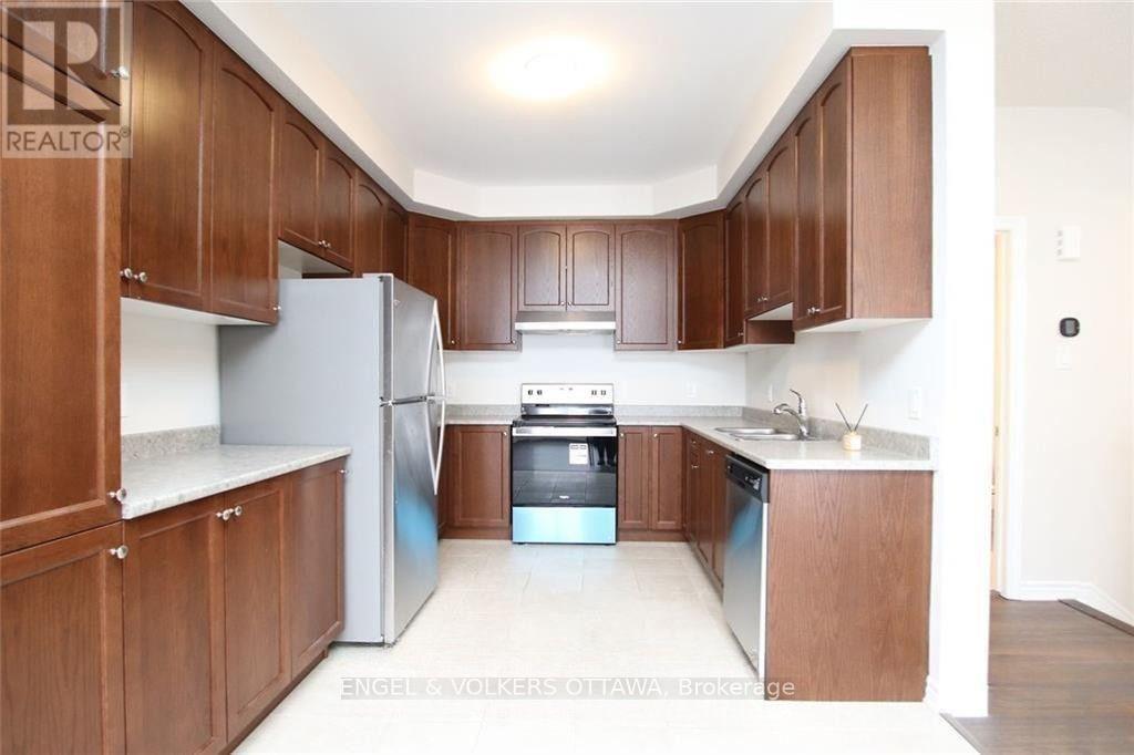 213 Hibernian Walk, Ottawa, Ontario  K2V 0R6 - Photo 21 - X12617168