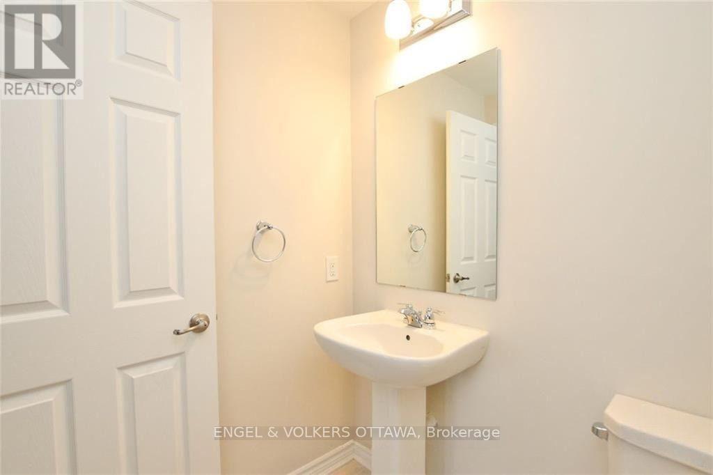 213 Hibernian Walk, Ottawa, Ontario  K2V 0R6 - Photo 24 - X12617168