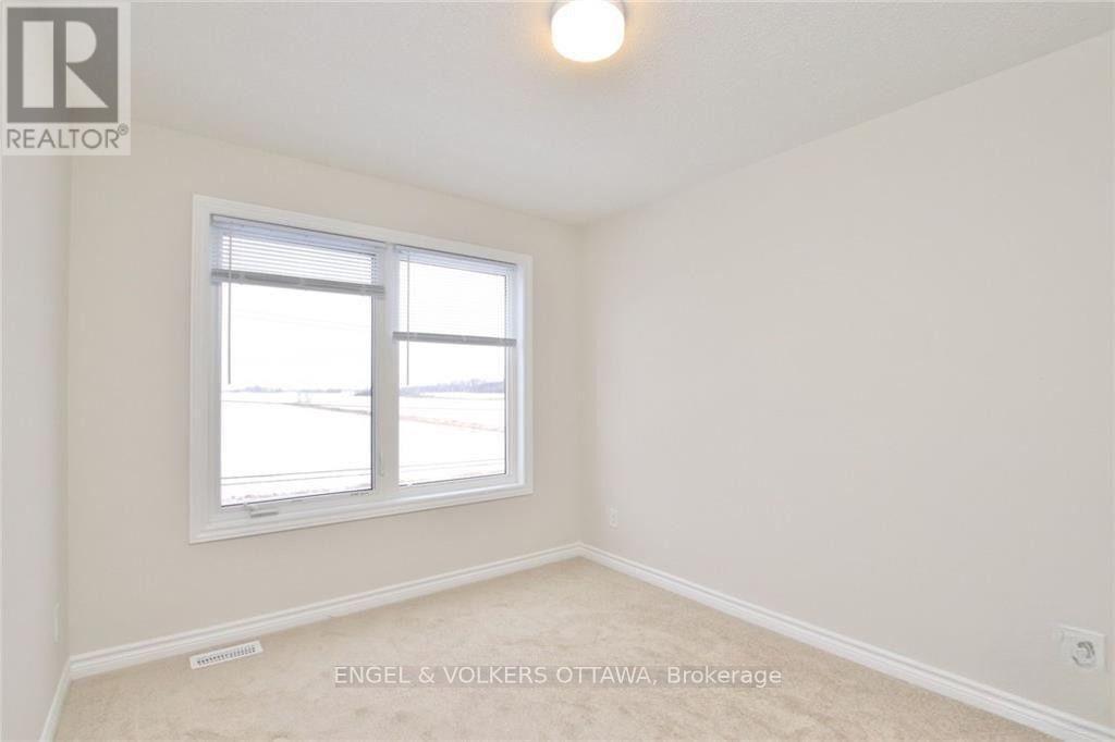213 Hibernian Walk, Ottawa, Ontario  K2V 0R6 - Photo 5 - X12617168