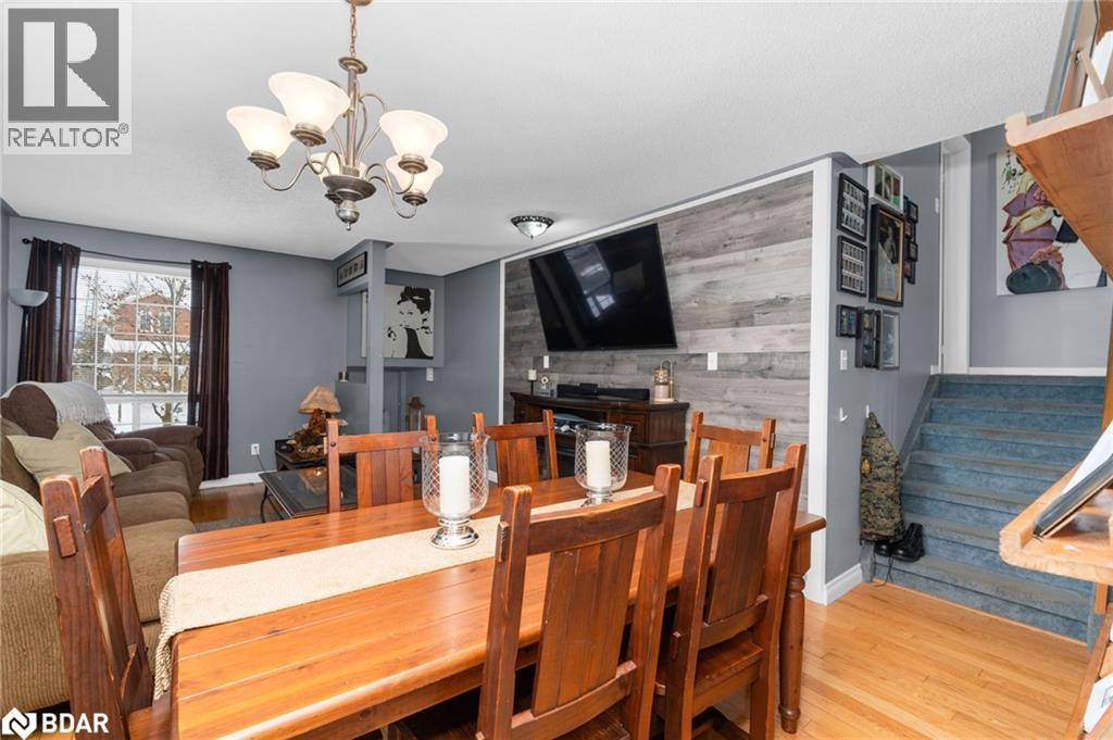 13 Kate Aitken Crescent, New Tecumseth, Ontario L0G 1A0 - Photo 3 - 40788020