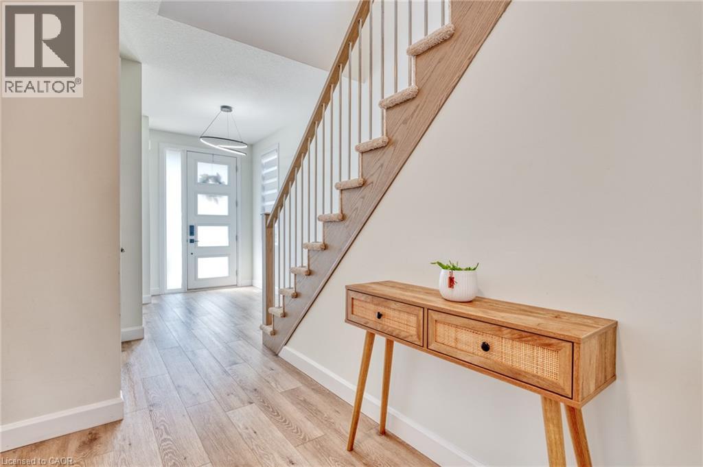 24 Southam Lane, Hamilton, Ontario  L9C 0E9 - Photo 8 - 40793436