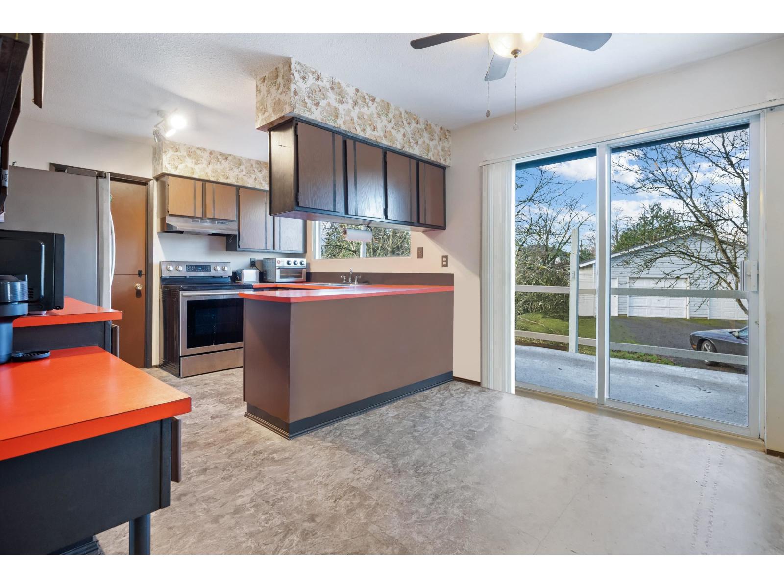 6055 172 Street, Surrey, British Columbia  V3S 4Y2 - Photo 34 - R3073357