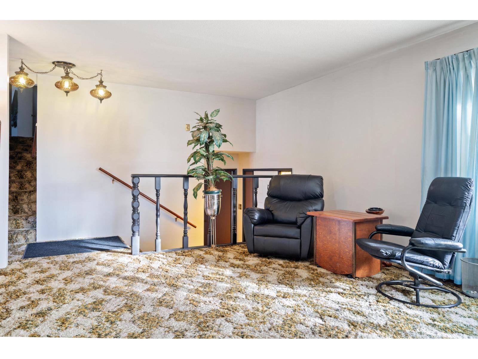 6055 172 Street, Surrey, British Columbia  V3S 4Y2 - Photo 6 - R3073357