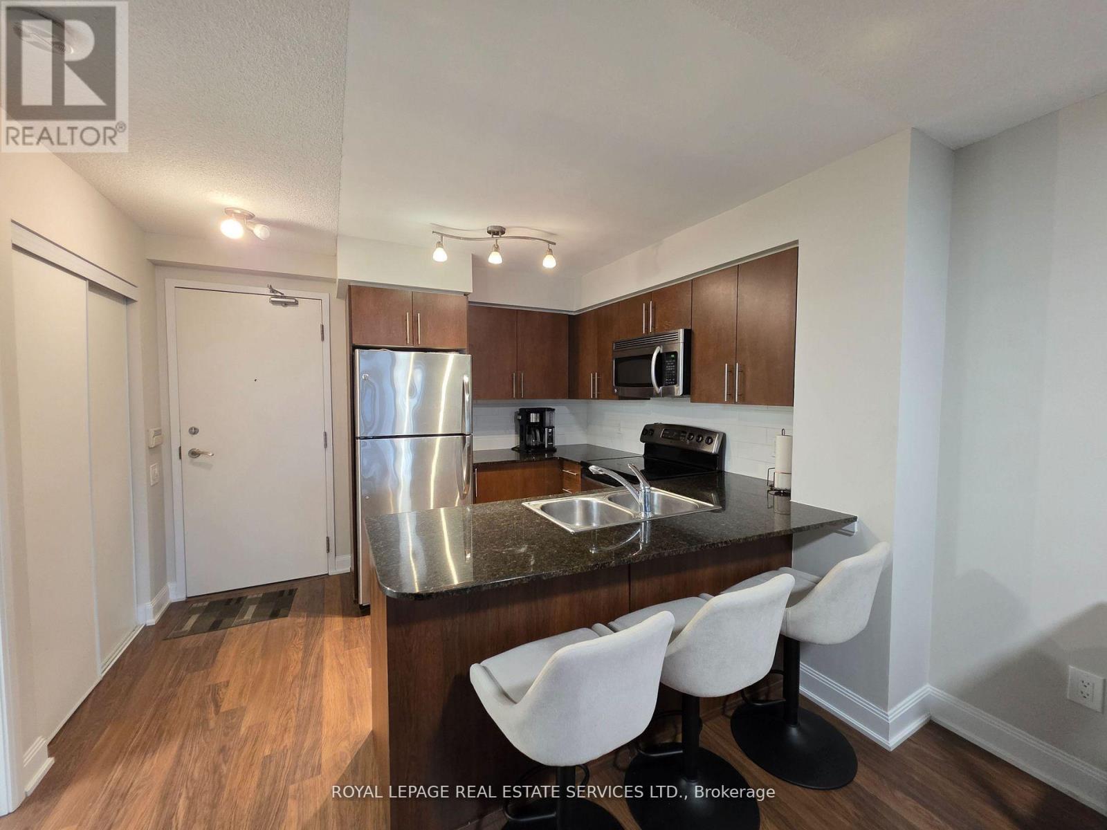 1804 - 2191 Yonge Street, Toronto, Ontario  M4S 3H8 - Photo 2 - C12617232