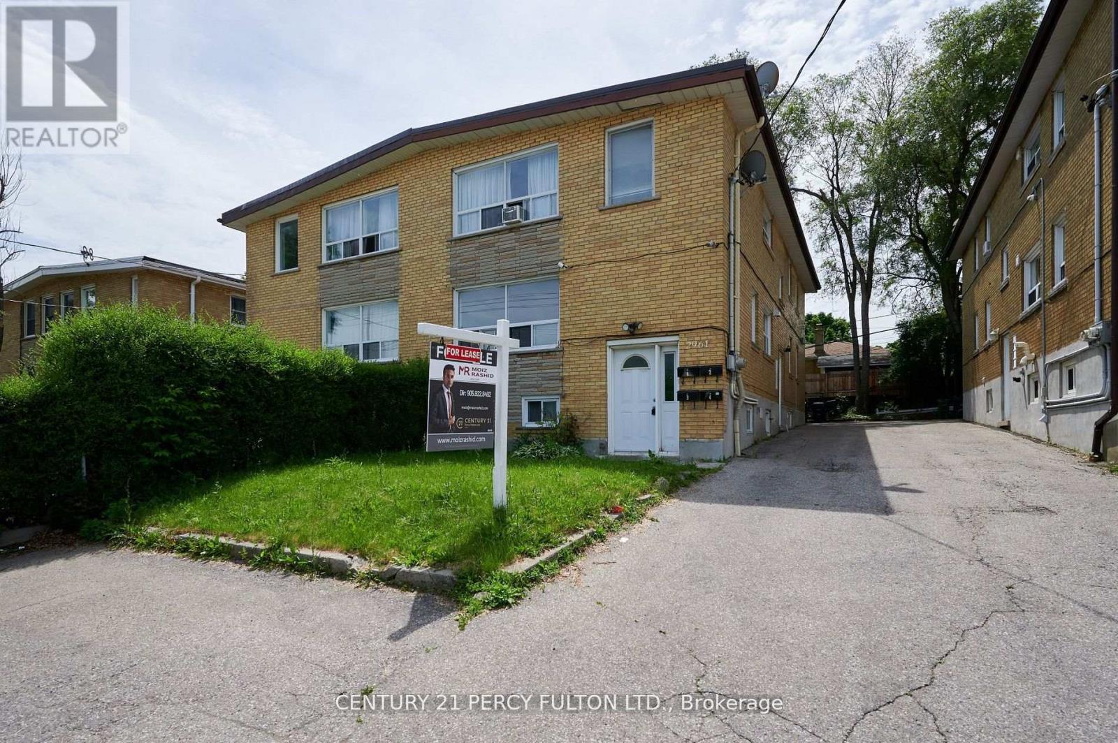 2961 LAWRENCE AVENUE E, Toronto, Ontario